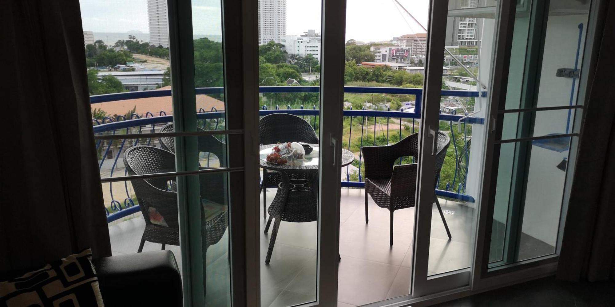 Villa Germania Jomtien Exterior foto